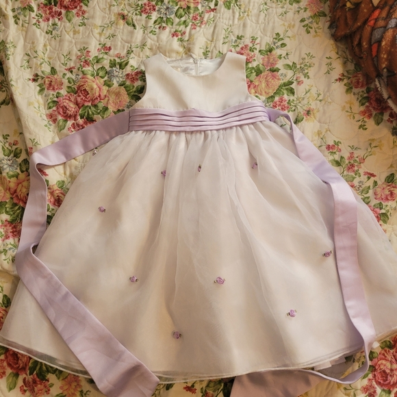 Lavender and White Floral Dress - Picture 1 of 4